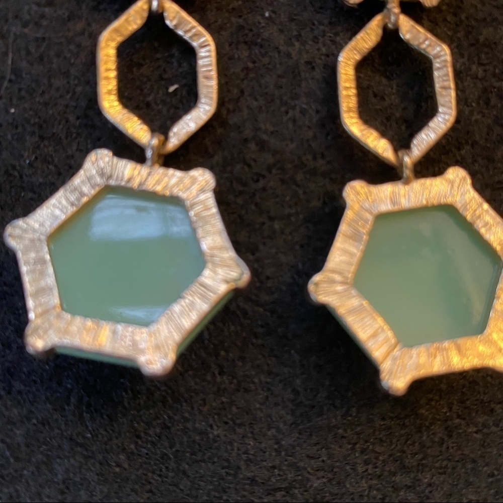 Green & gold earrings - Picture 6 of 11
